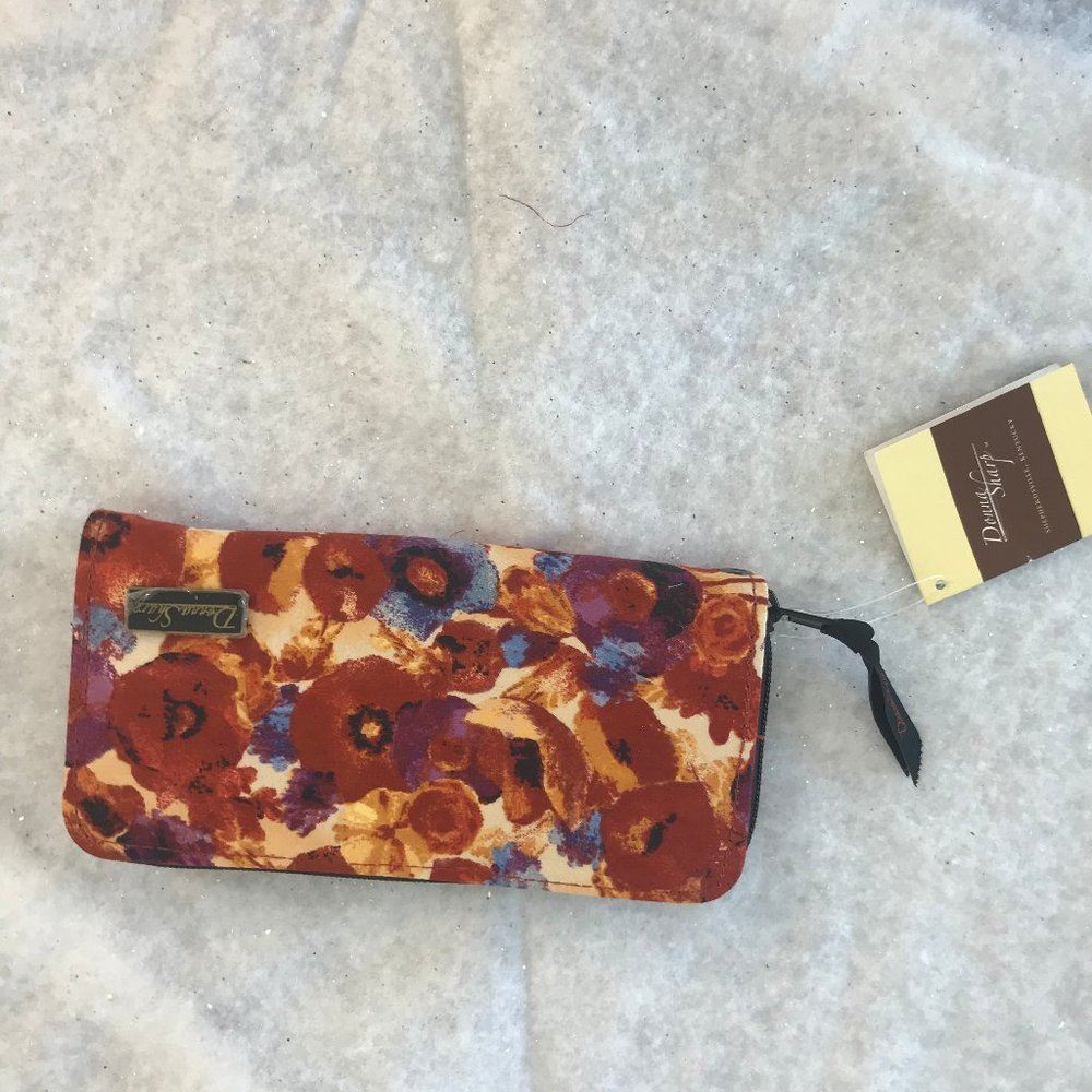 Donna Sharp Wallet